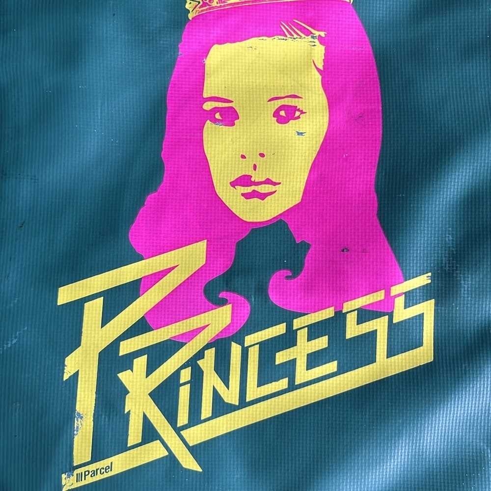 PARCEL Princess Tote Bag - Picture 7 of 9